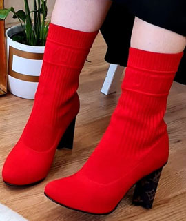 Yıldız Topuk Çorap Bot Kırmızı